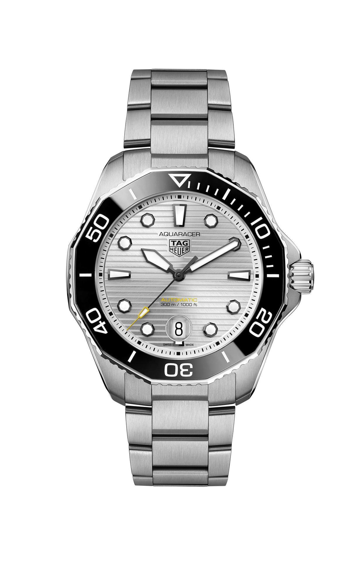 TAG HEUER  AQUARACER PROFESSIONAL 300  
